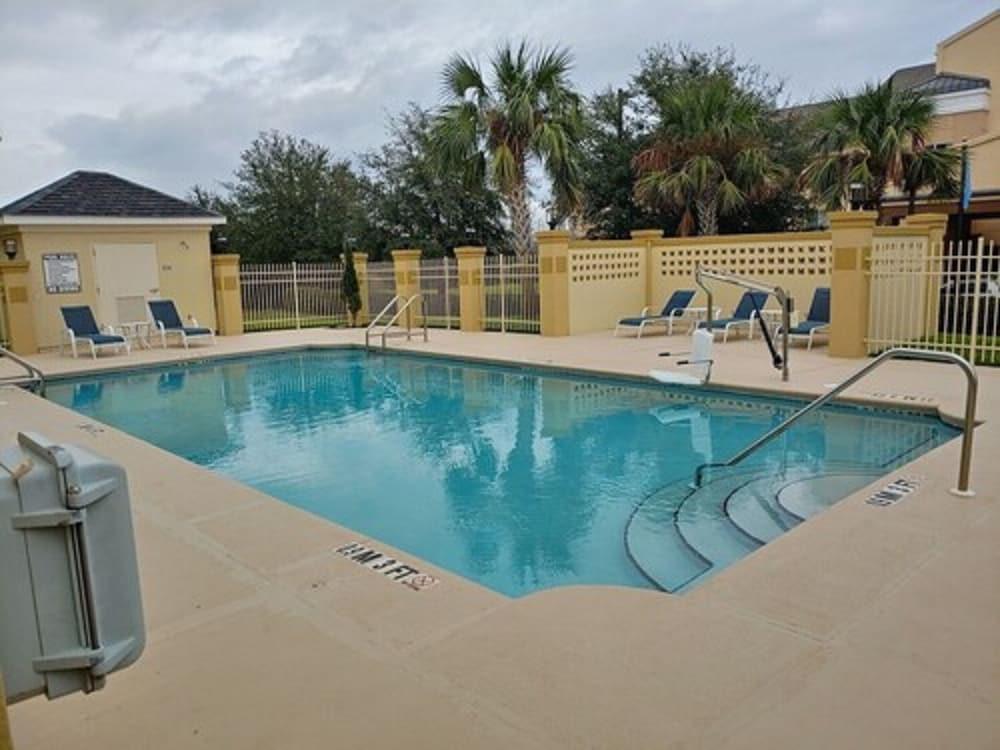 Comfort Inn & Suites Marianna I-10 Kültér fotó